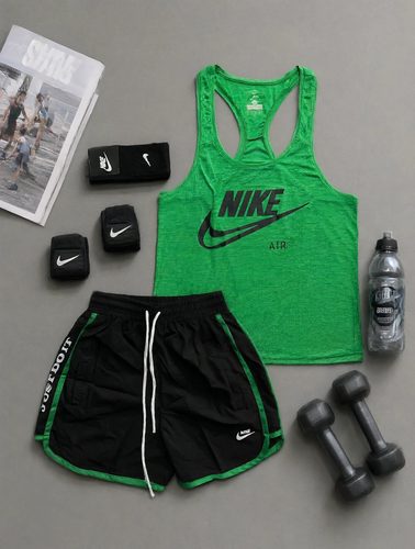 پکیج کد S3608 ست بدنسازی مردانه طرح خفن با تم سبز 💚🔥شامل رکابی قهرمانی + شلوارک + جوراب ساقدار + مچبند چسب نانو